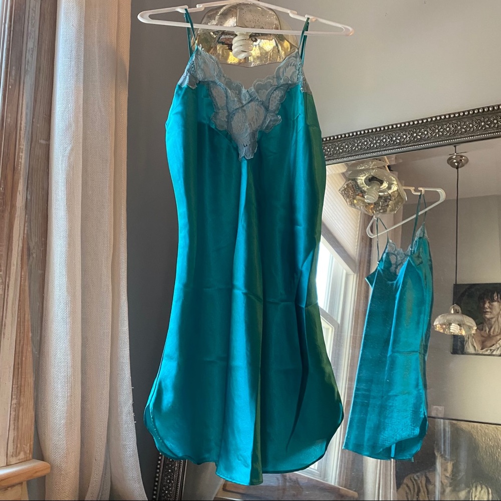 Vintage teal slip